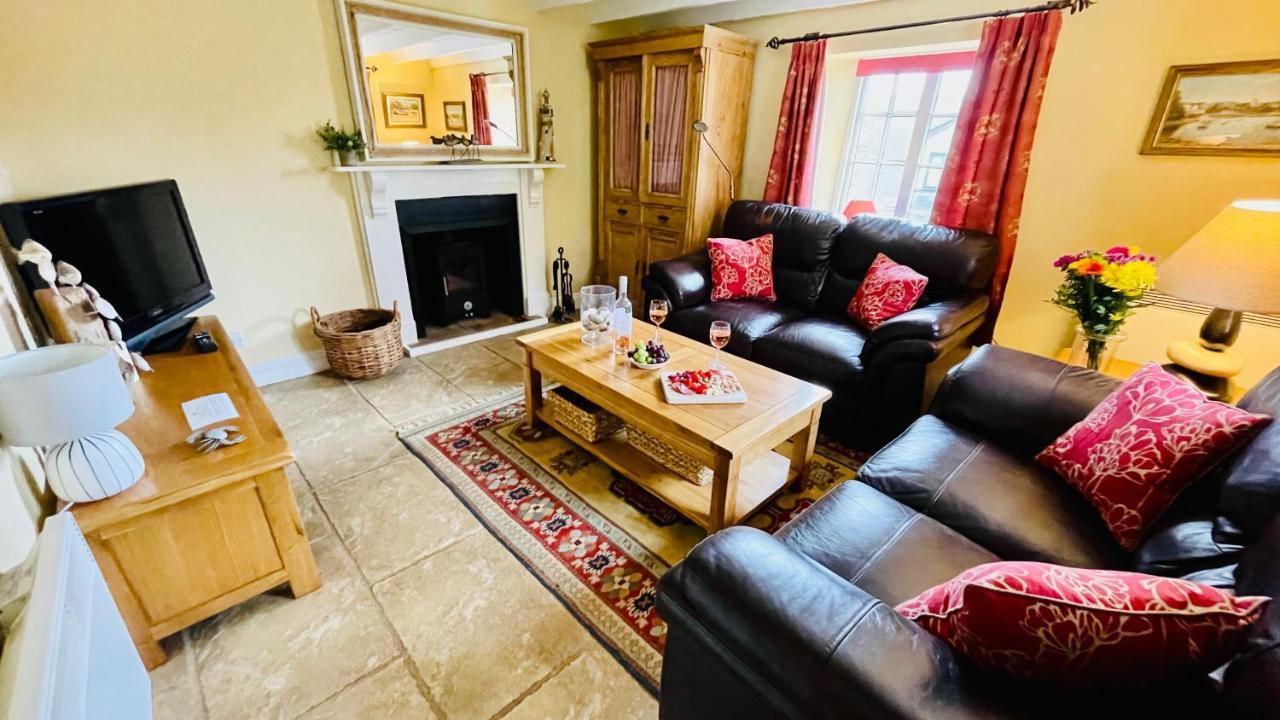 Thornwell Cottage: Charming Village Retreat with Gardens and Views Dittisham Exterior photo